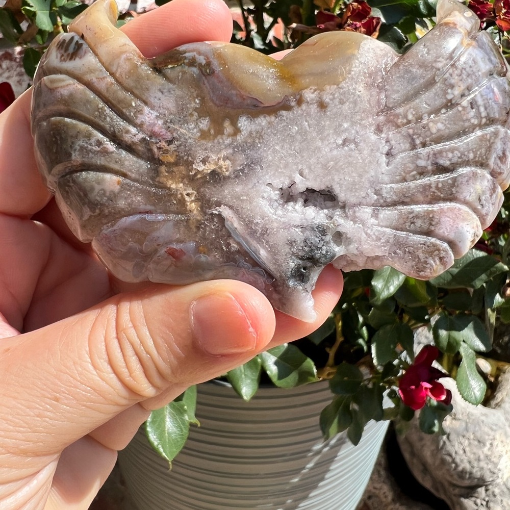Beige/Mocha/Mauve Agate Heart With Wings - Picture 3 of 3
